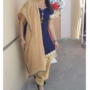 Salwar Suit